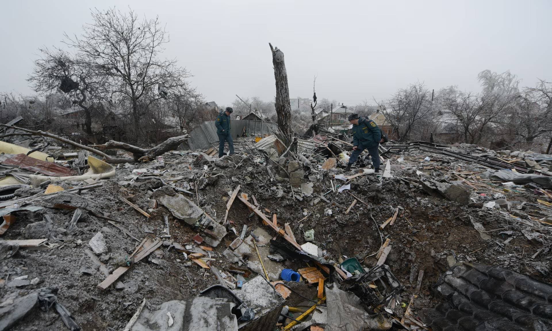 The aftermath of recent shelling in Yasynuvata