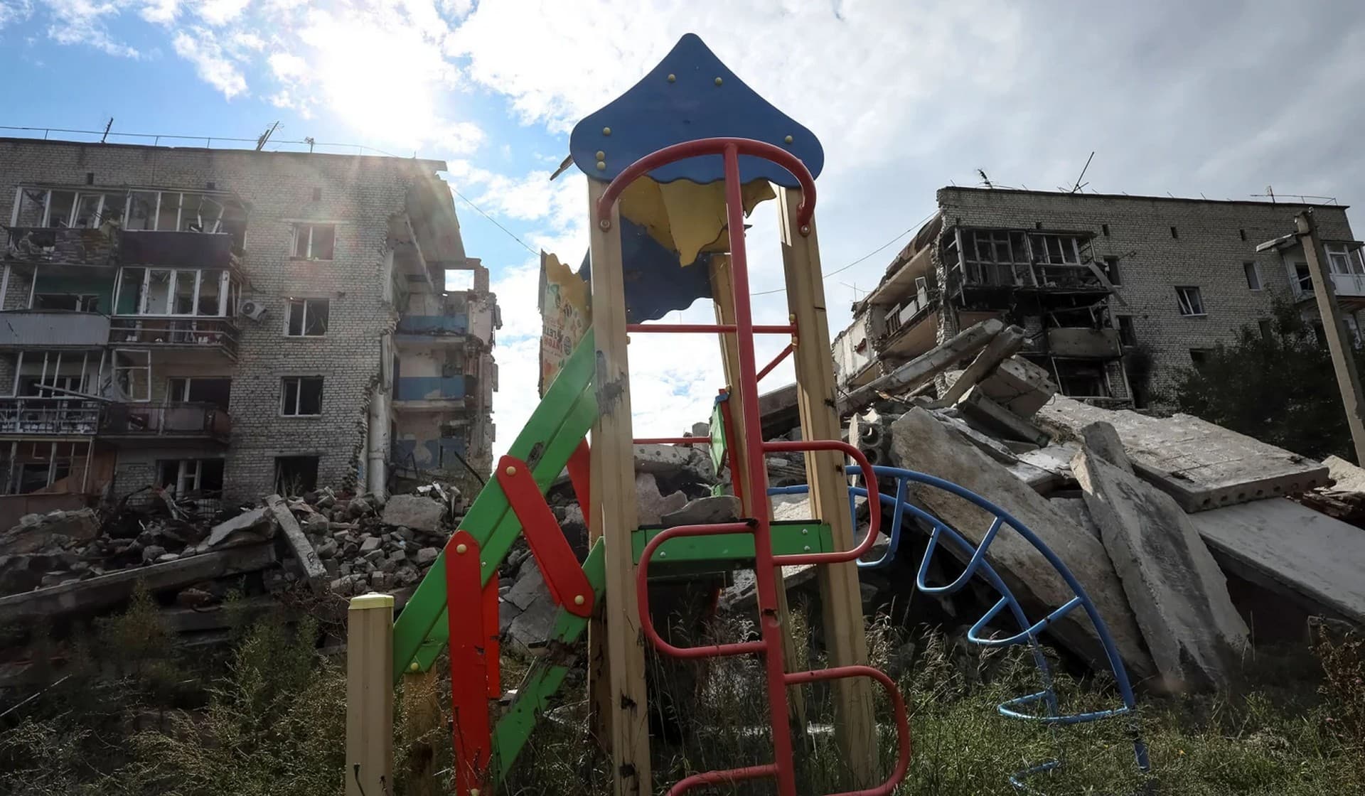Damaged houses in the town of Izium