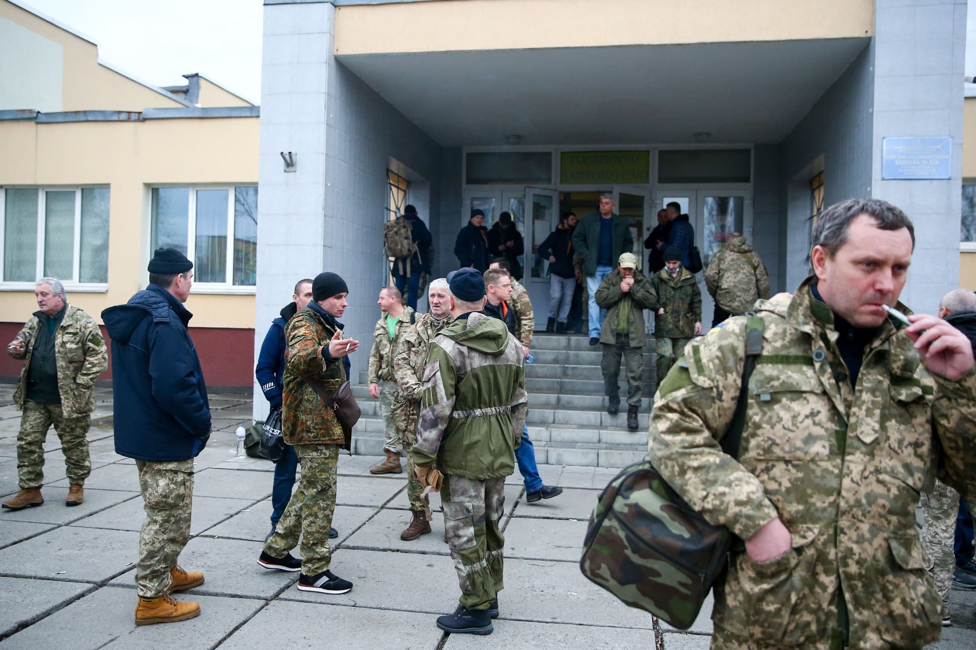 military people in Kyiv 2022