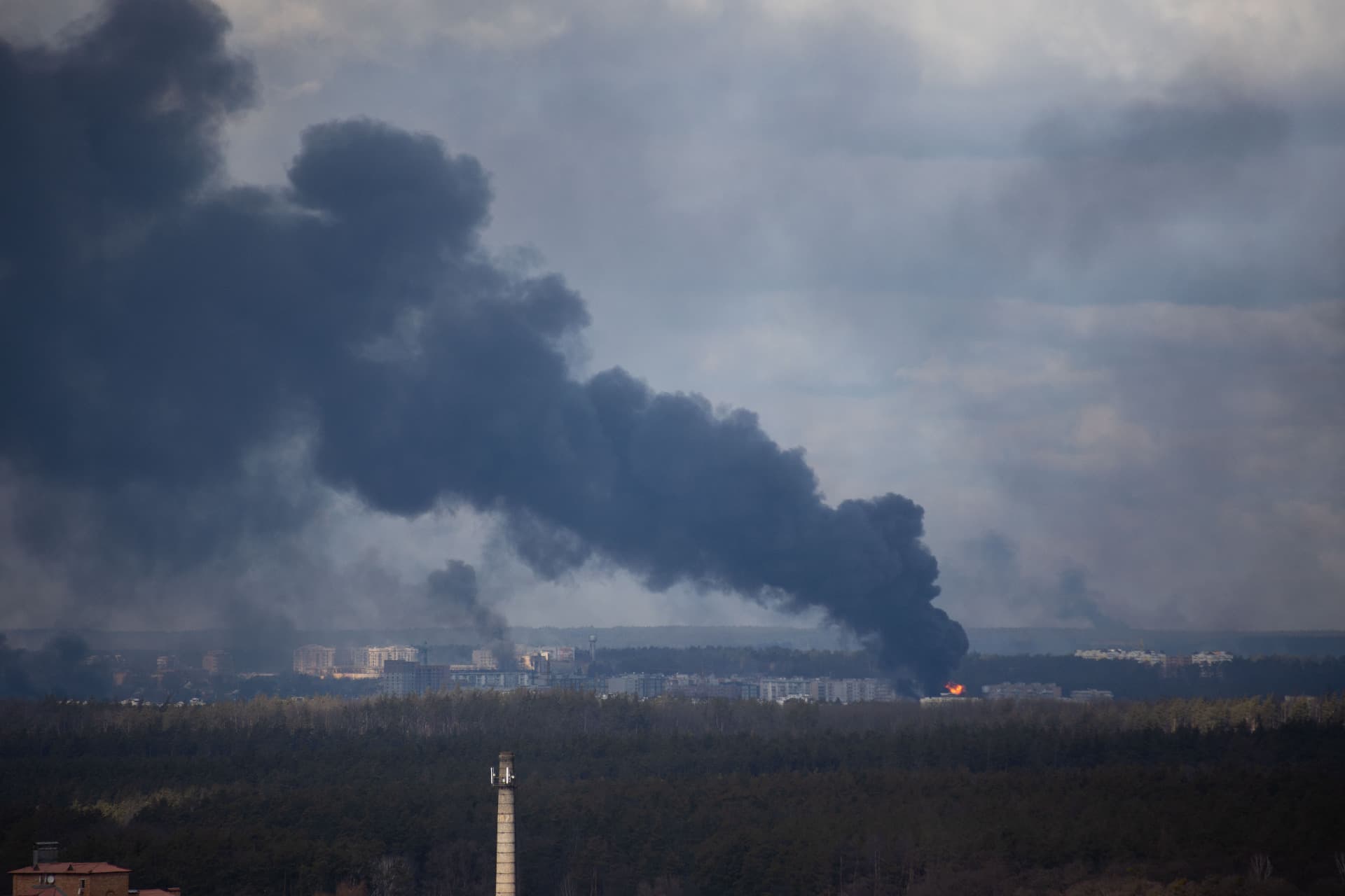 Smoke over Gostomel and Bucha