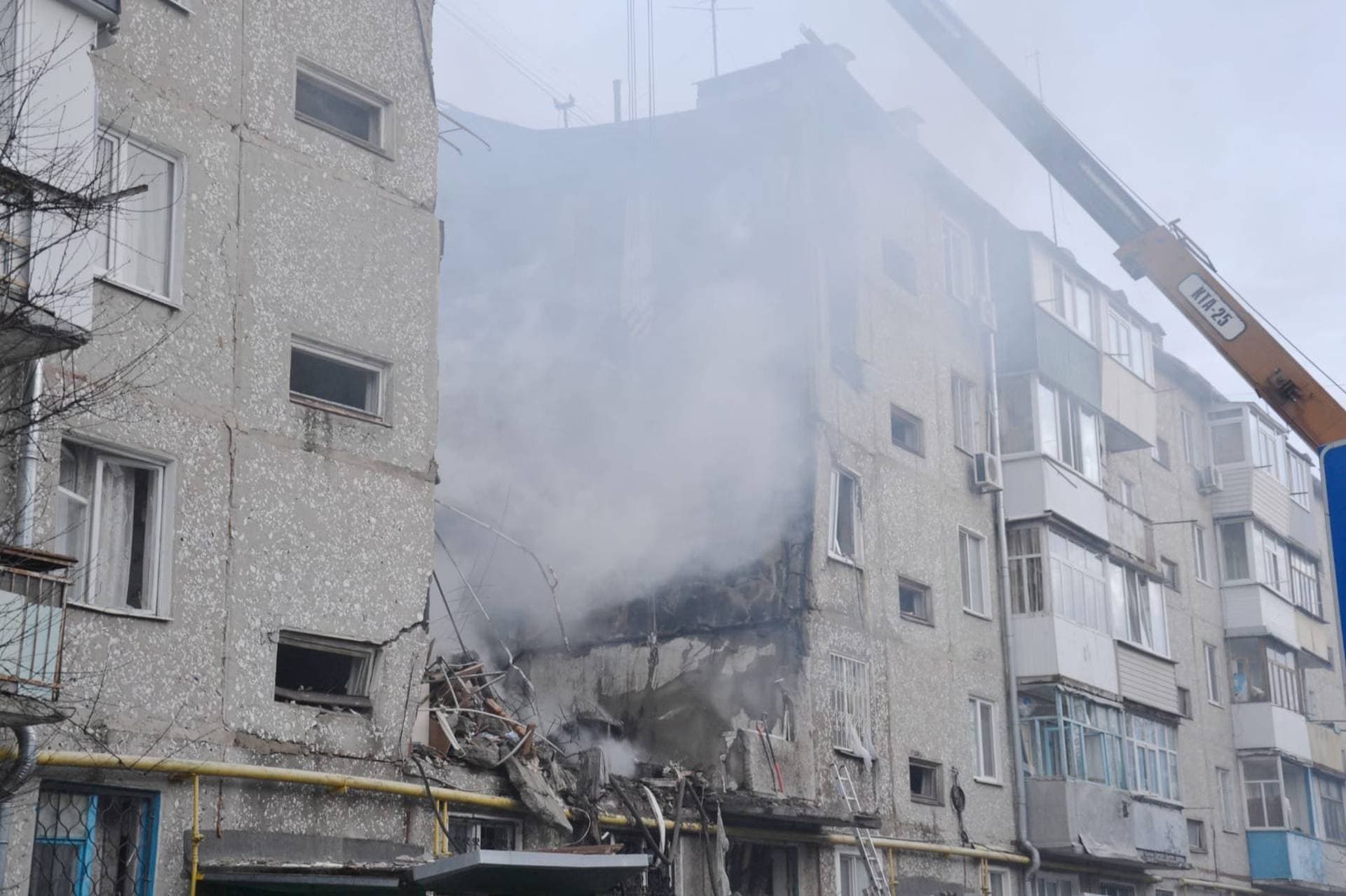 The aftermath of the Russian attack on an apartment building in Sumy on 13 March