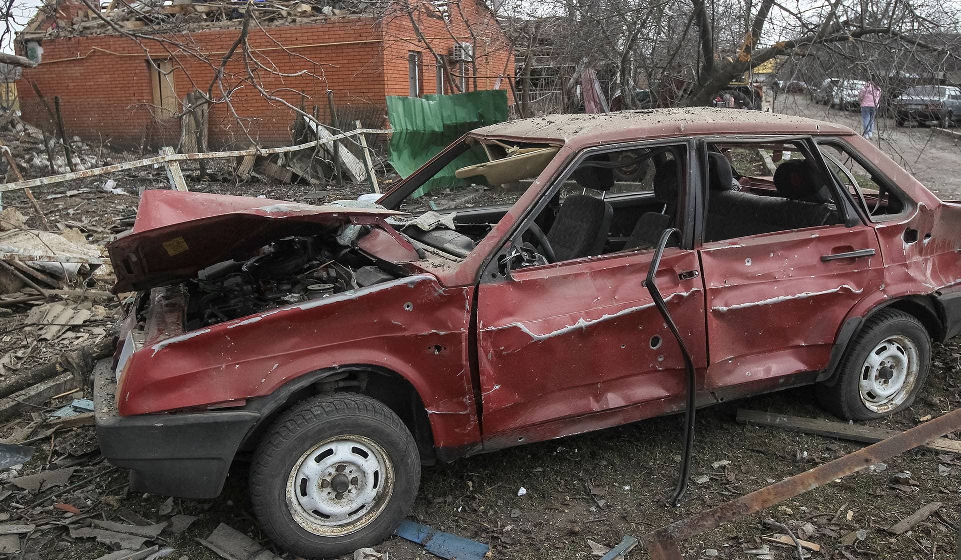 The site of the Russian missile strike in the village of Zaitseve